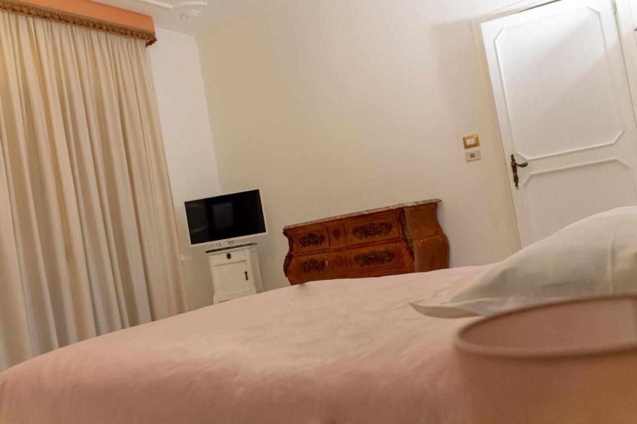 Hotel Interno 9 à Bari Extérieur photo